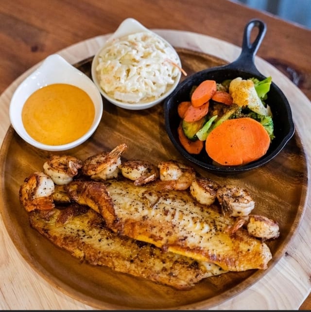 8pc Grilled Shrimp Plate.